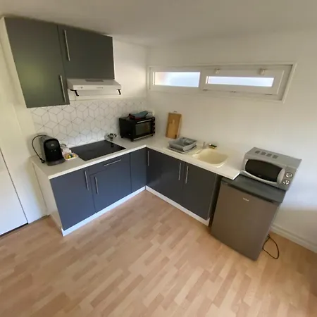 Super Avec Parking - 440 Apartment *